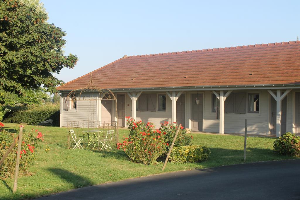Auberge De Villequier Exterior foto